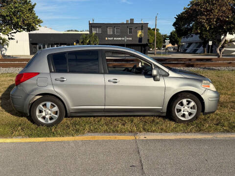 2012 Nissan Versa 1.8 S