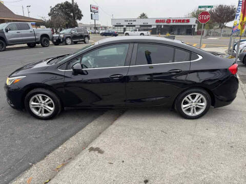 2017 Chevrolet Cruze LT Auto