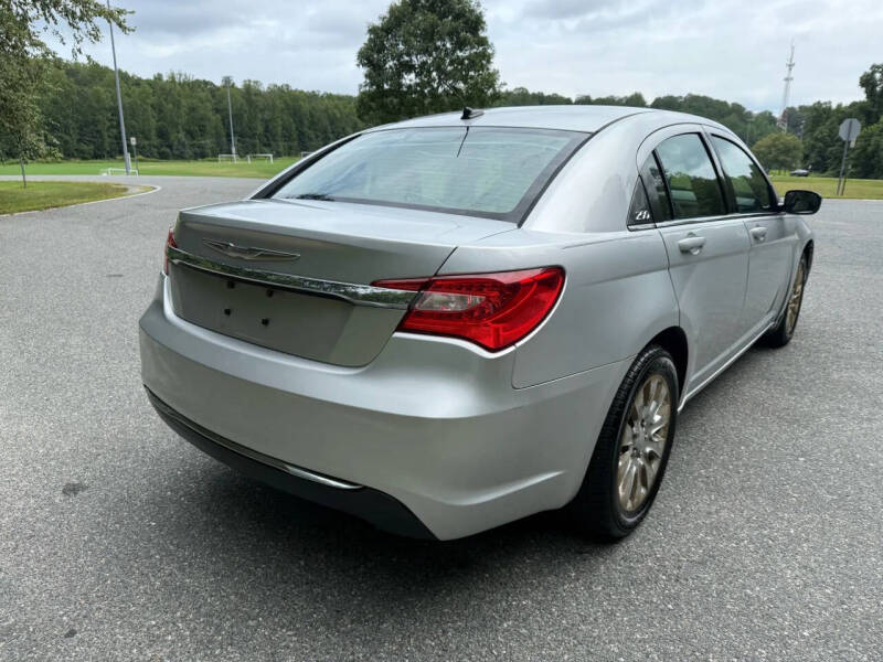 2012 Chrysler 200 LX