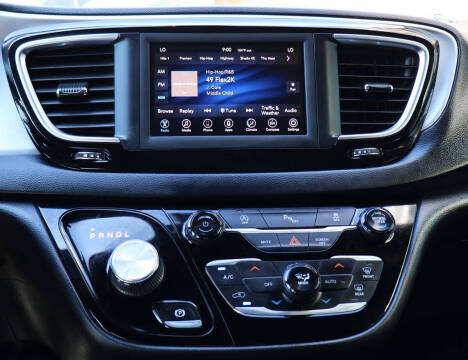 2020 Chrysler Pacifica Touring