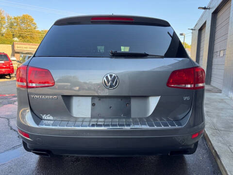 2014 Volkswagen Touareg V6 Sport