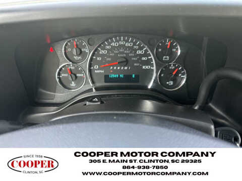 2025 Chevrolet Express LS 3500