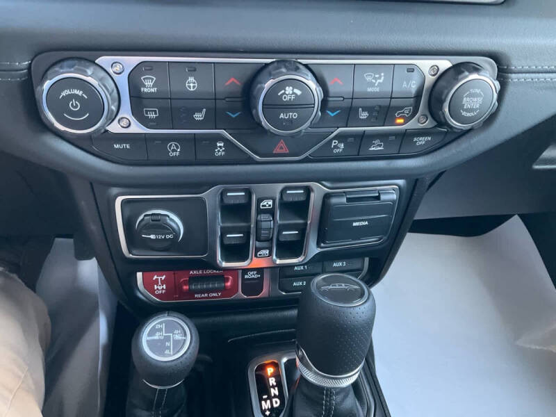 2026 Jeep Gladiator Mojave X