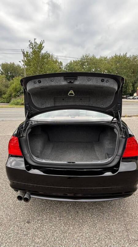 2011 BMW 3 Series 328i