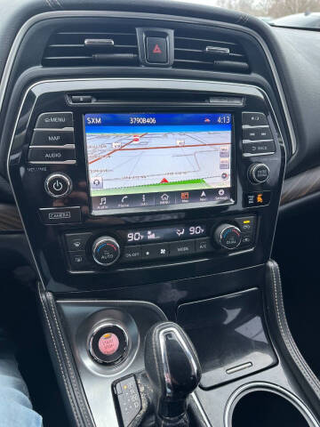 2017 Nissan Maxima Platinum