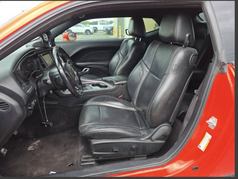 2018 Dodge Challenger SXT Plus