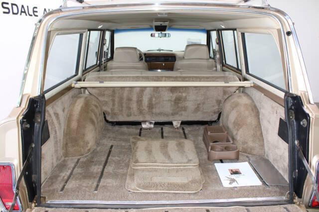 1989 Jeep Grand Wagoneer