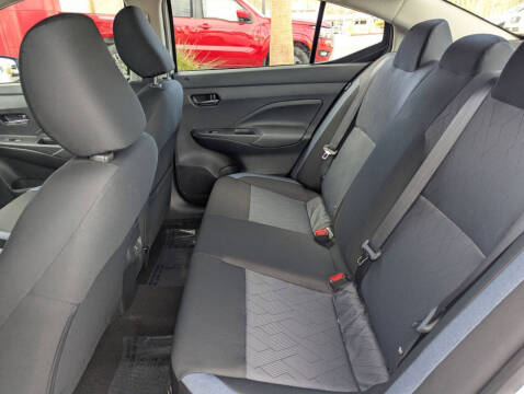 2025 Nissan Versa SV