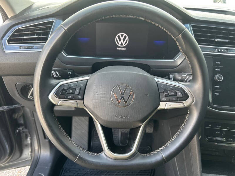 2022 Volkswagen Tiguan SE