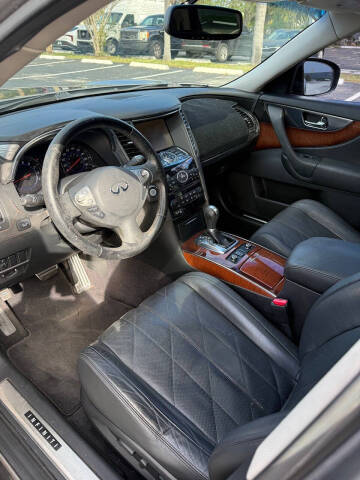 2010 Infiniti FX35