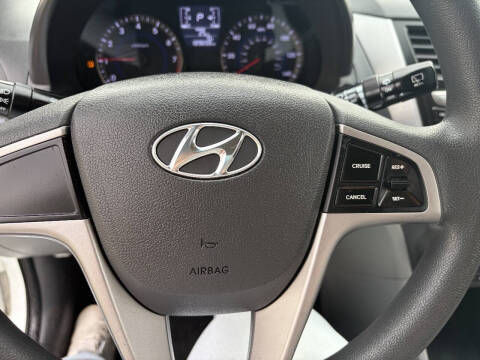 2015 Hyundai Accent GS