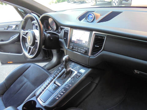 2018 Porsche Macan GTS
