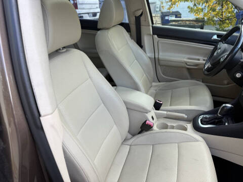 2012 Volkswagen Jetta SportWagen TDI