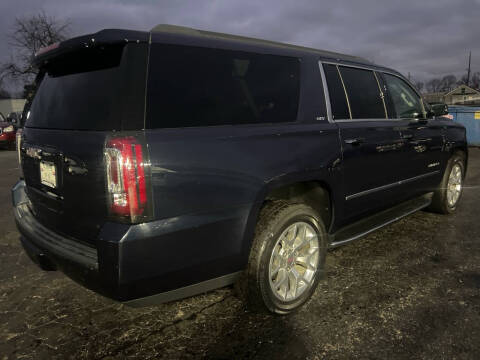 2017 GMC Yukon XL SLT