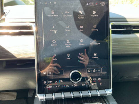 2025 GMC Sierra EV Denali