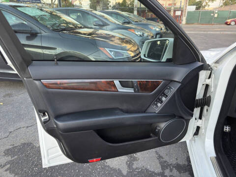 2014 Mercedes-Benz C-Class C 250 Sport