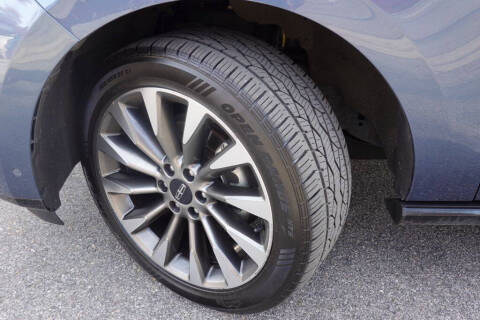 2019 Lincoln Navigator Select