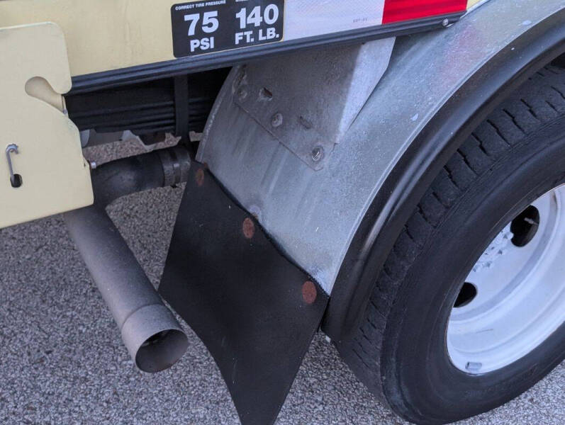 2021 Ford E-Series E-450 SD