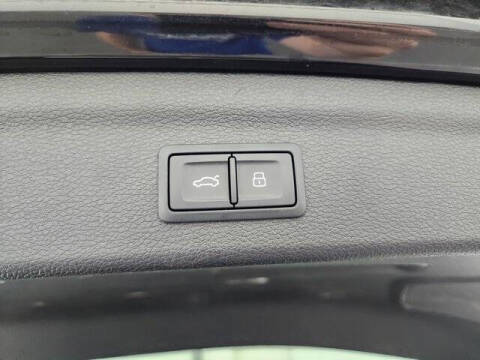 2023 Audi Q3 quattro S line Premium 45 TFSI