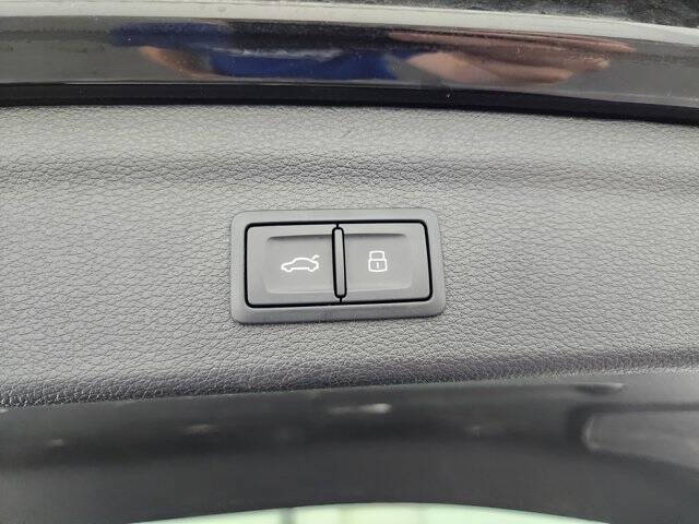 2023 Audi Q3 quattro S line Premium 45 TFSI