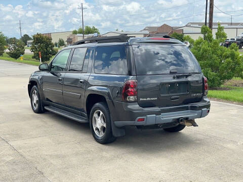 2004 Chevrolet TrailBlazer EXT LT