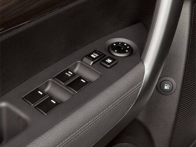2012 Kia Sorento LX