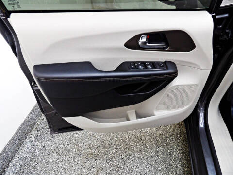 2019 Chrysler Pacifica Touring L