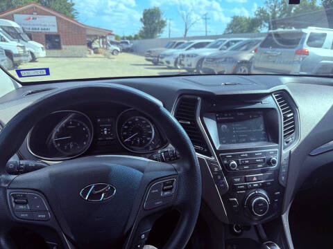 2017 Hyundai Santa Fe SE