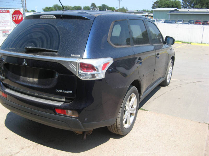 2014 Mitsubishi Outlander SE