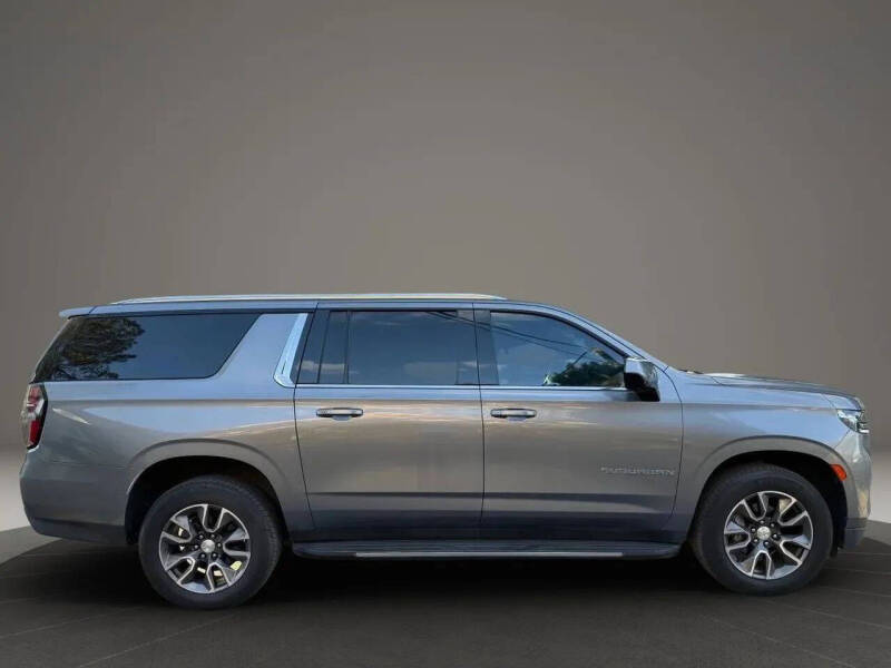 2021 Chevrolet Suburban LT