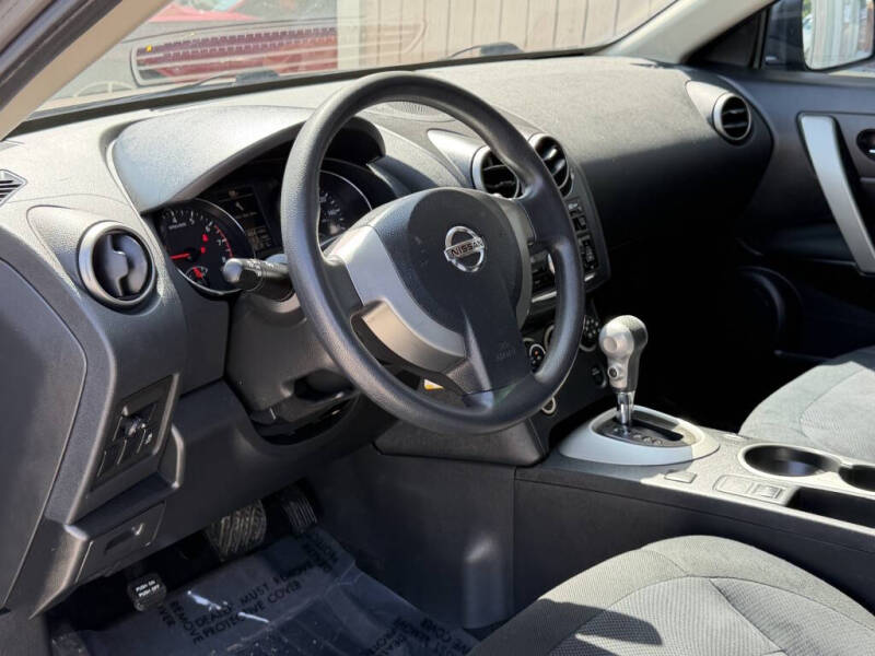 2014 Nissan Rogue Select S