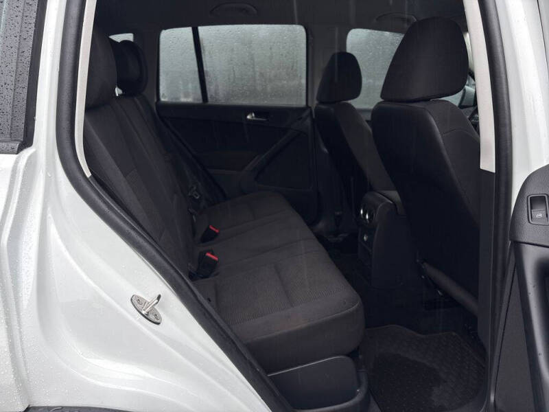 2018 Volkswagen Tiguan Limited 2.0T 4Motion