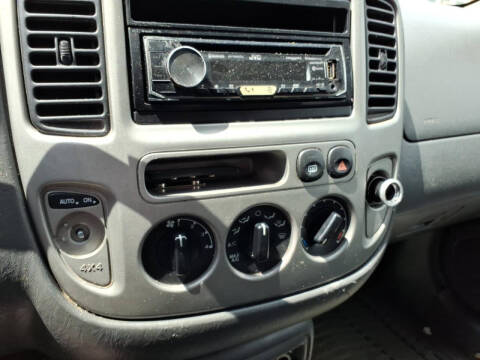 2004 Ford Escape XLT