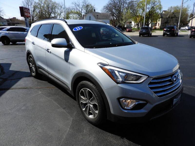 2013 Hyundai Santa Fe for sale at Grant Park Auto Sales in Rockford IL