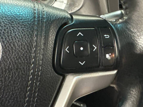 2017 Toyota Sienna SE Premium 8-Passenger