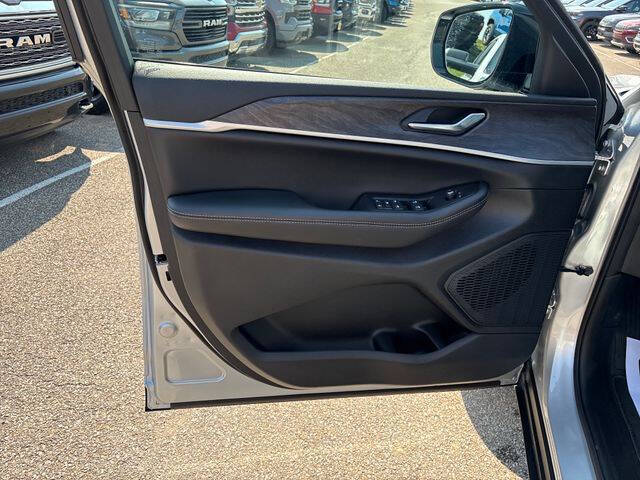 2026 Jeep Grand Cherokee L Altitude