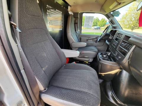 2023 Chevrolet Express 2500