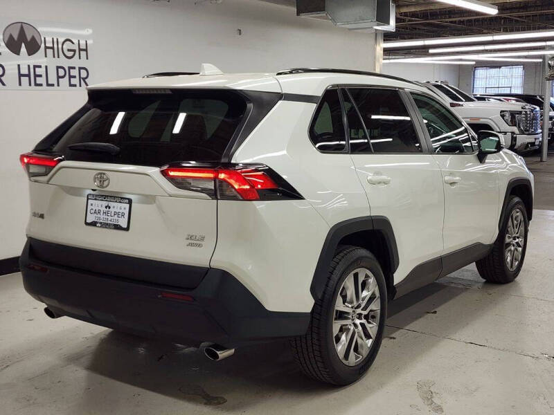 2021 Toyota RAV4 XLE Premium