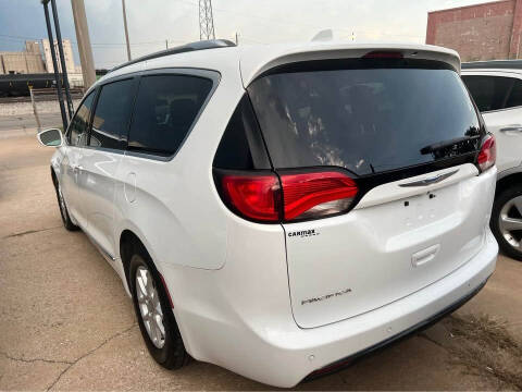 2020 Chrysler Pacifica Touring L