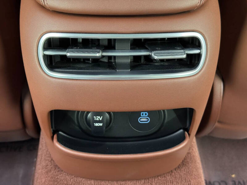 2024 Genesis G90 3.5T e-Supercharger