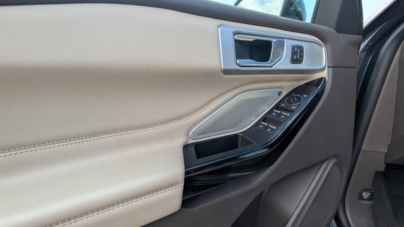 2022 Ford Explorer Platinum