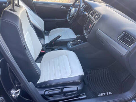 2016 Volkswagen Jetta 1.8T Sport