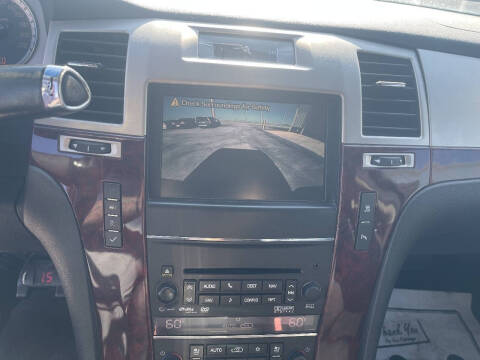 2011 Cadillac Escalade EXT Premium