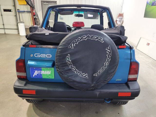 1997 GEO Tracker