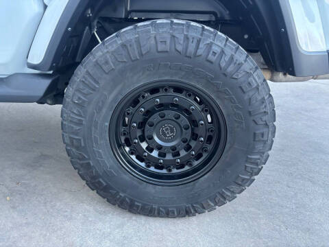 2022 Jeep Gladiator Overland