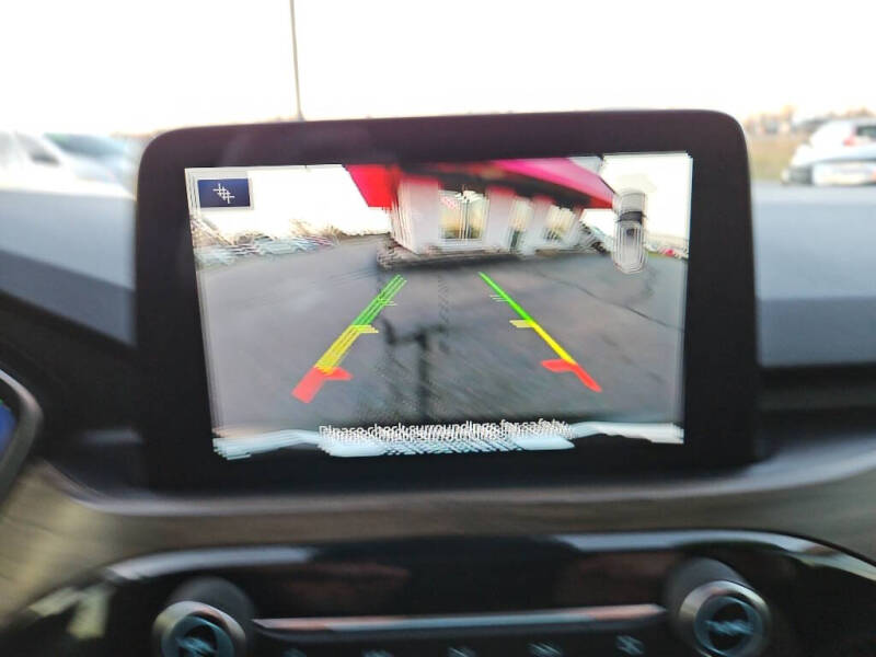 2020 Ford Escape Hybrid Titanium