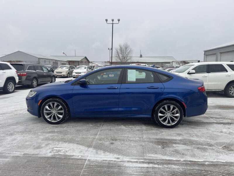 2016 Chrysler 200 S