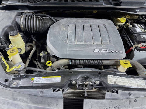 2011 Volkswagen Routan SEL Premium