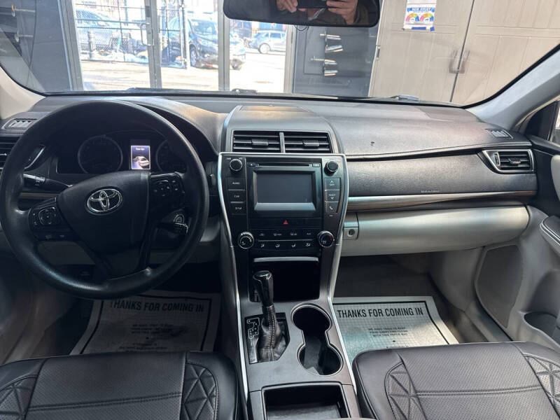 2016 Toyota Camry LE
