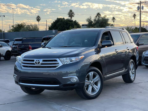 2013 Toyota Highlander for sale at SNB Motors in Mesa AZ